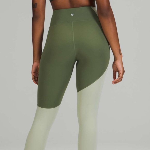 Lululemon Nulu Colour Block High-Rise Crop 23" Green Twill / Green Fern Size 2 - Picture 3 of 10